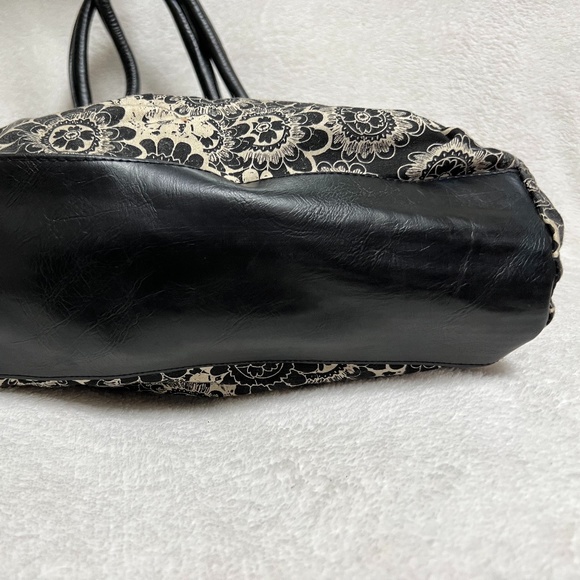 Split Shoulder Bag - Picture 4 of 5